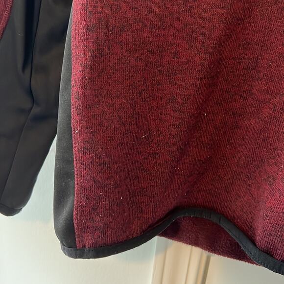 Beverly Hills Polo Club Burgundy/Black Polyester Quarter Zip Pullover - Picture 3 of 14